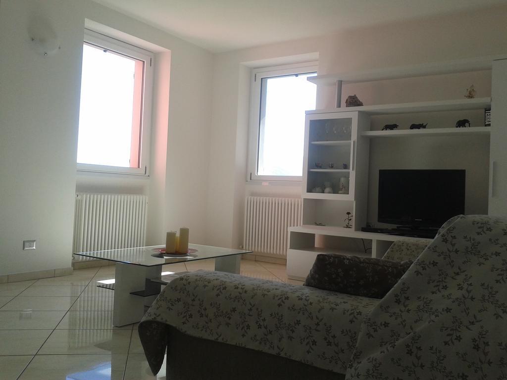 Casa Azalea Vila San Siro  Quarto foto